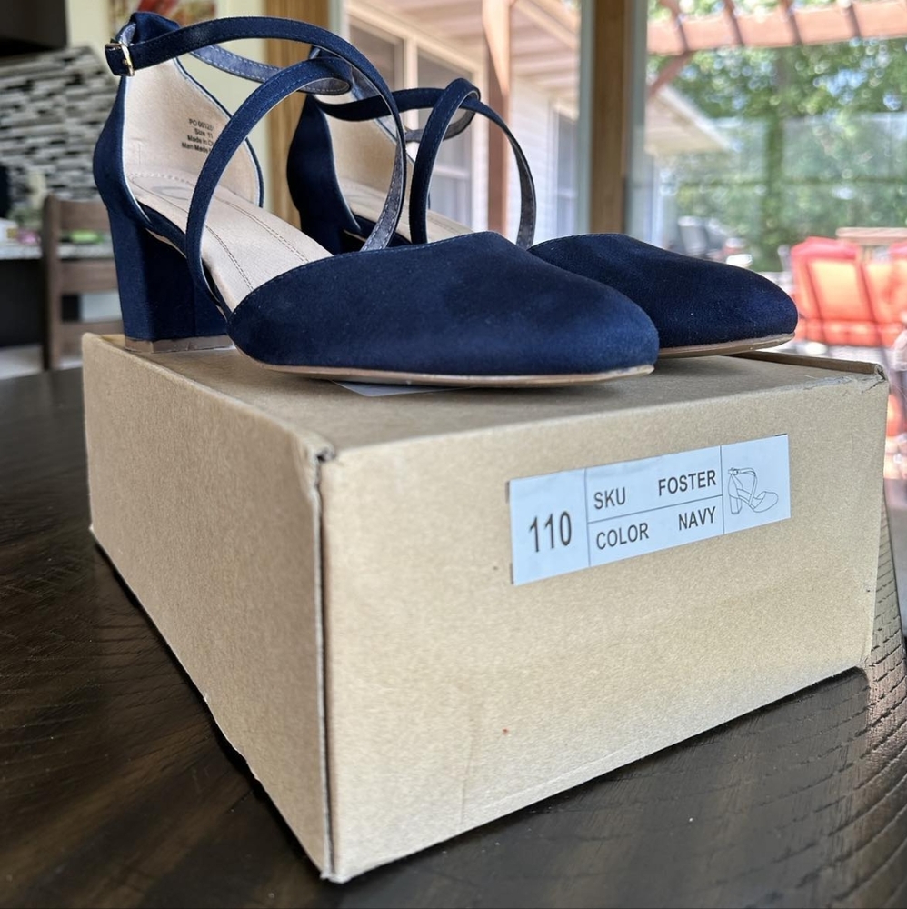navy high heels sz 11